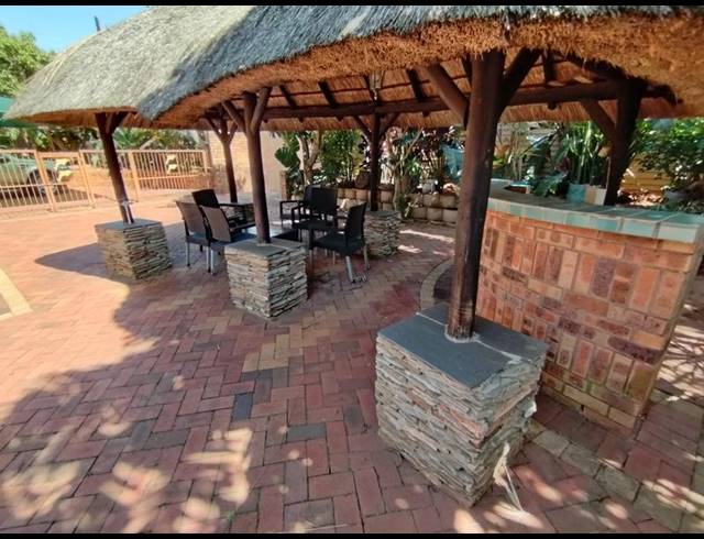 5 BEDROOM PROPERTY TO RENT IN HERRWOOD PARK